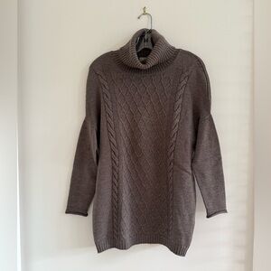 D. Exterior Cozy Brown Turtleneck Sweater